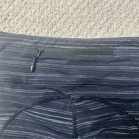 Lululemon 7/8 running leggings - Picture 10 of 11